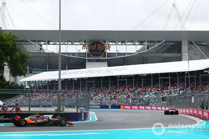 Lando Norris, McLaren, Oscar Piastri