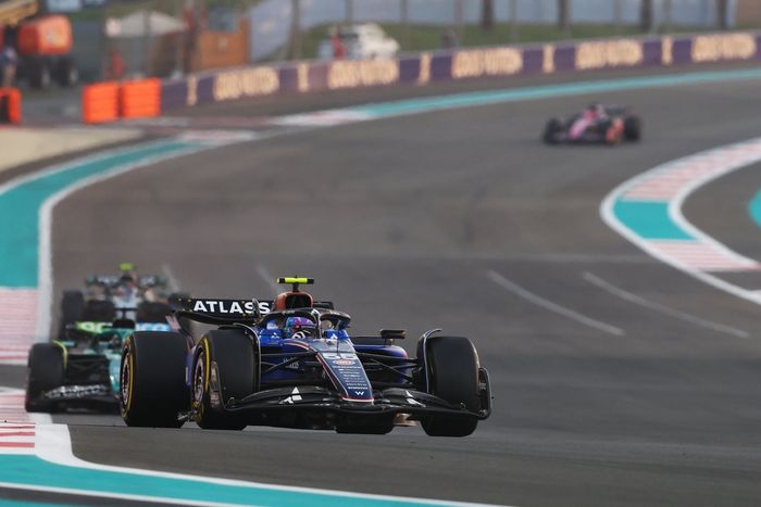 Lance Stroll, Aston Martin Racing, Carlos Sainz, Williams