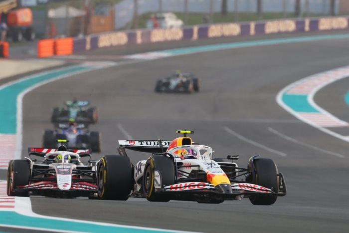 Liam Lawson, Racing Bulls Team, Oliver Bearman, Haas F1 Team