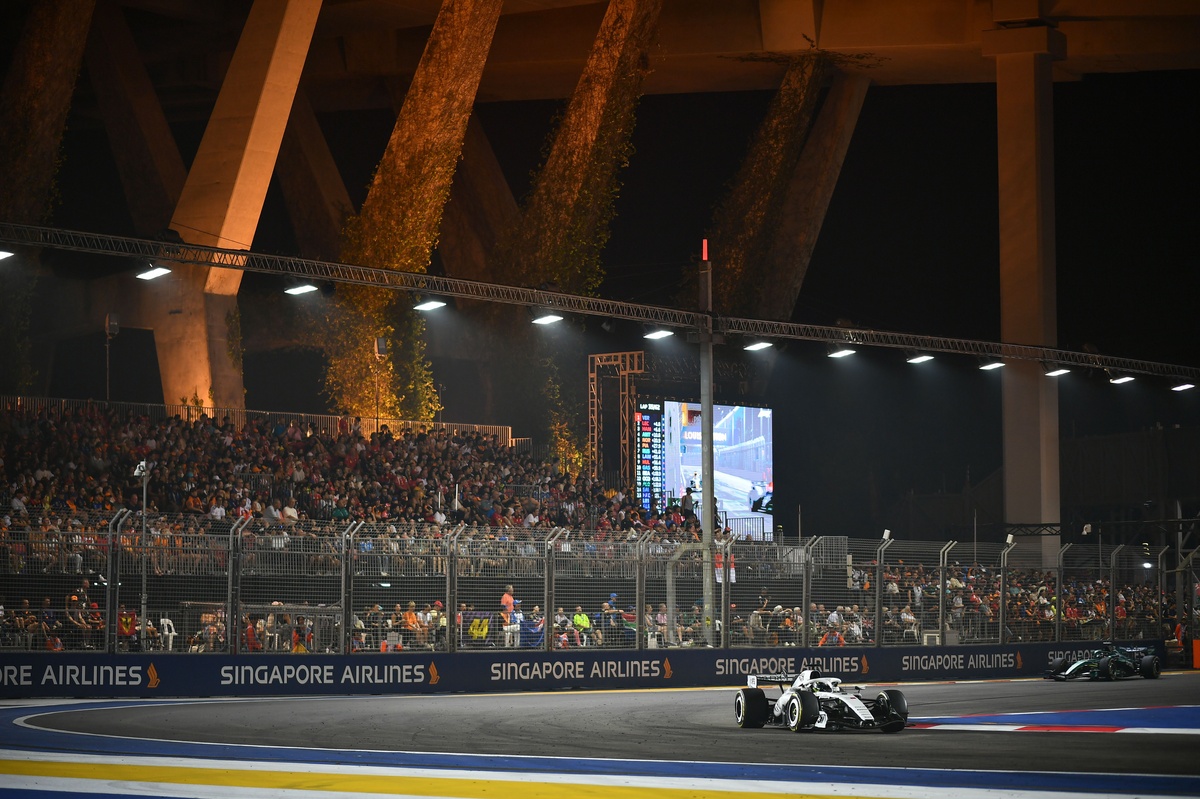 Checo Pérez revela cuánto le falta a Cadillac para ser competitivo en la F1 #F1 #FVDigital