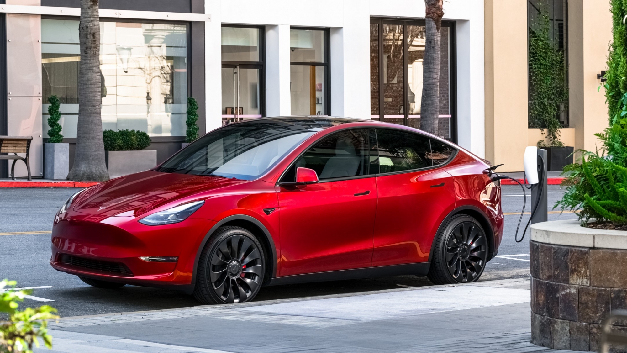 «Novedoso Tesla Model Y de edición exclusiva se lanzará en 2025 para desafiar a los SUV eléctricos de origen chino»