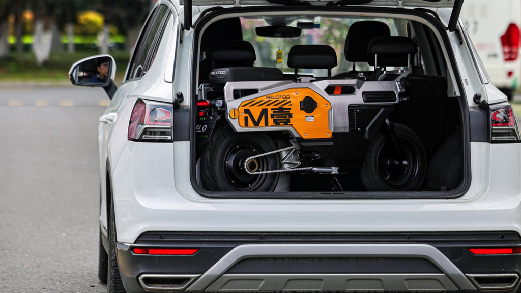 «Revolutionary Electric Motorcycle that Fits in your Car Trunk and Performs like a Scooter Now Available in Spain»