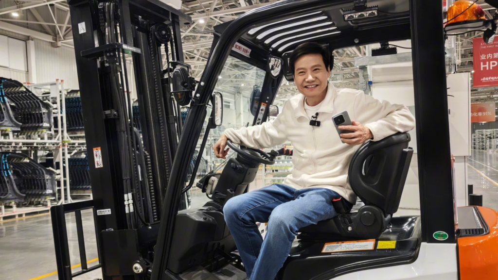 CEO de Xiaomi desafía la renovación del Tesla Model Y: ¡Preparado para la competencia!