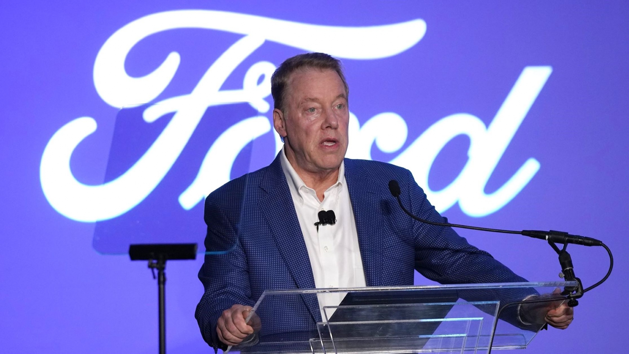 «Declaración de Bill Ford: Presidente Electo de EE.UU., Donald Trump, muestra preferencia por Ford sobre Tesla y Elon Musk»