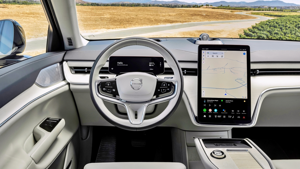 Volvo triunfa con éxito abrumador al introducir un SUV compacto y asequible, alcanzando cifras récord de ventas en 2024.