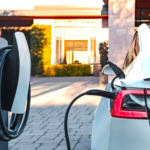 «El mercado de vehículos eléctricos en España experimenta un crecimiento del 7,8% en 2024, eclipsando la disminución de las ventas de híbridos enchufables»