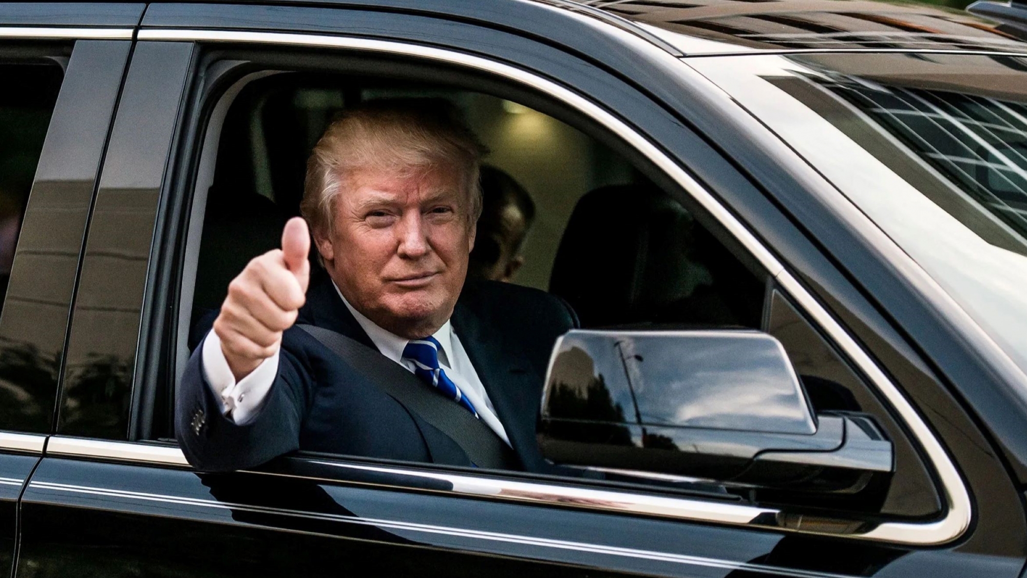 Estados Unidos refuerza las regulaciones contra vehículos eléctricos chinos ante la inminente llegada de Donald Trump, argumentando que representan una amenaza.