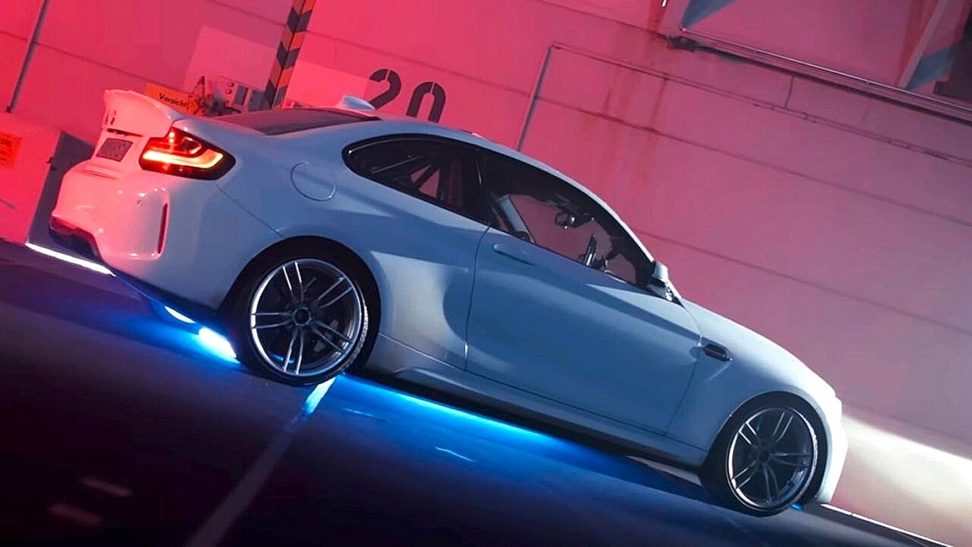 BMW revela en exclusiva ‘La Bestia’: el revolucionario prototipo del primer BMW M eléctrico, guardado en el más estricto secreto.