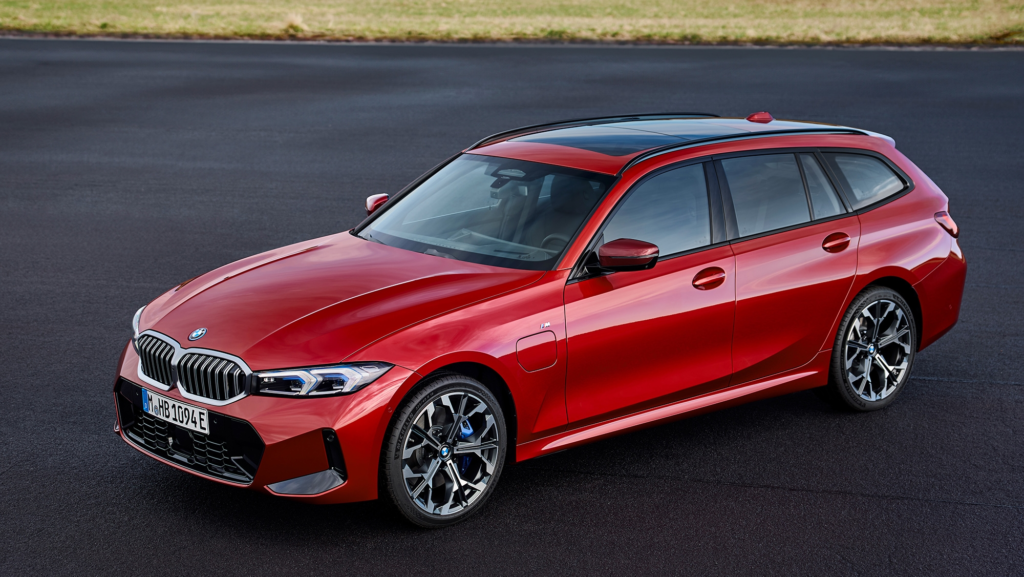 «Presentación del BMW Serie 3 PHEV Edición 2024: Detalles sobre Precio, Especificaciones Técnicas y Características de Diseño»