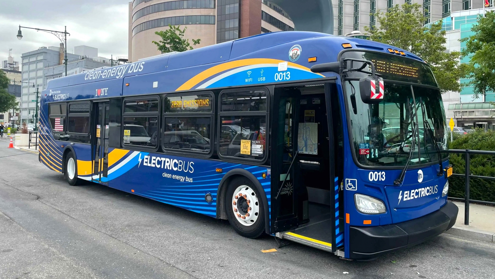 «Nueva York Revoluciona su Transporte Público: Adquiere 265 Autobuses Eléctricos con Proyección de 5,800 para el Año 2040»