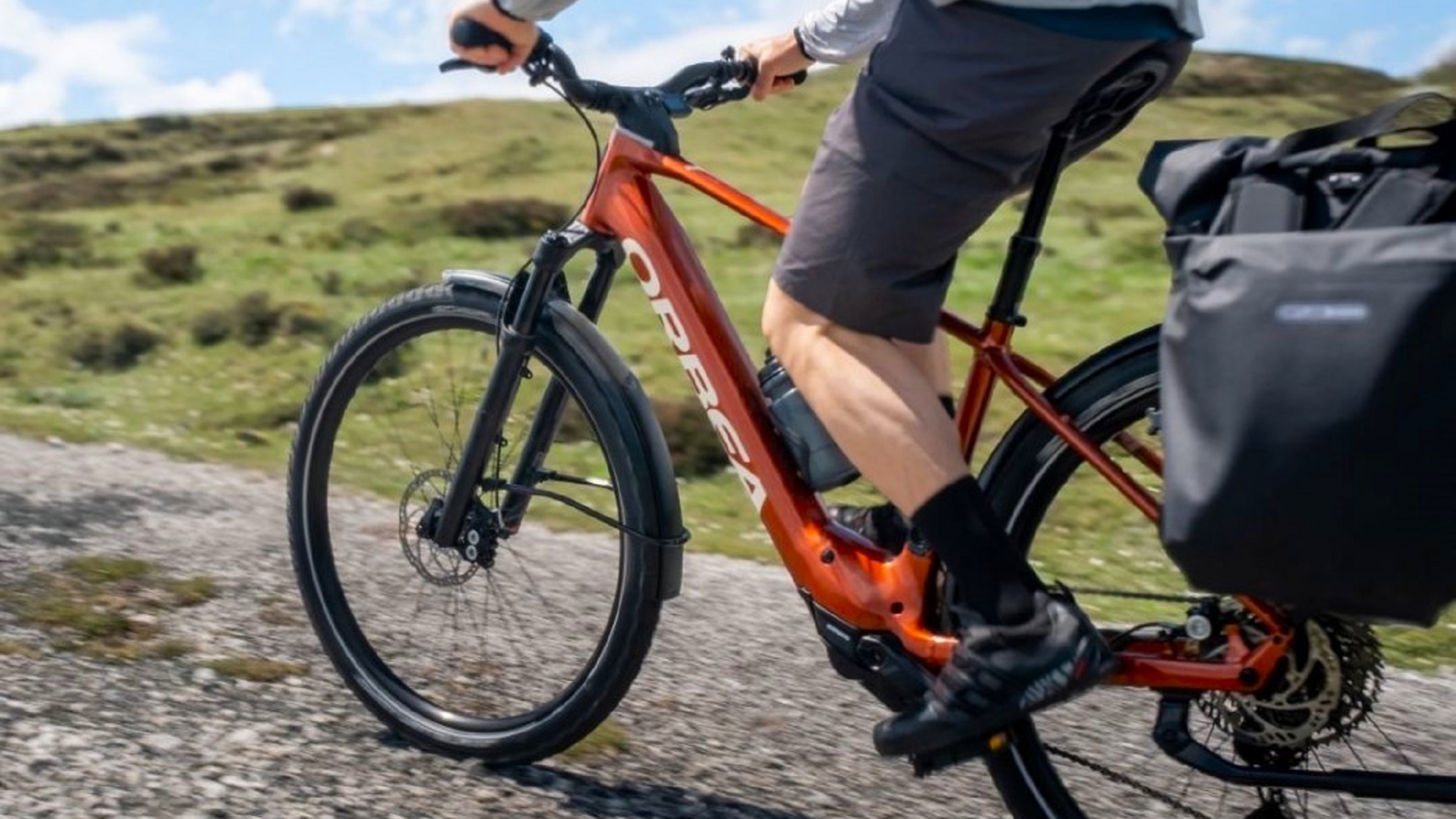 «Potenciar Nuestros Logros: El Desafío Crucial para el Futuro de las Bicicletas Eléctricas en 2025»