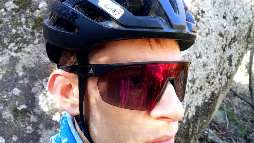 Gafas de una prestigiosa firma deportiva ideales para disfrutar al máximo nuestras excursiones en bicicleta eléctrica