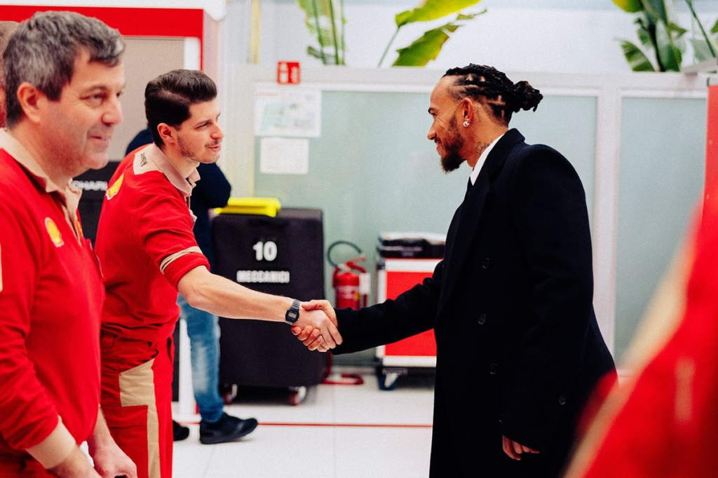 Cómo la ‘Hamiltonmanía’ ya se ha desatado dentro y fuera de Ferrari #F1