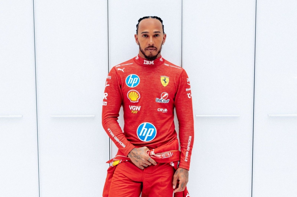 ¡La primera imagen de Hamilton vestido de Ferrari F1! #F1