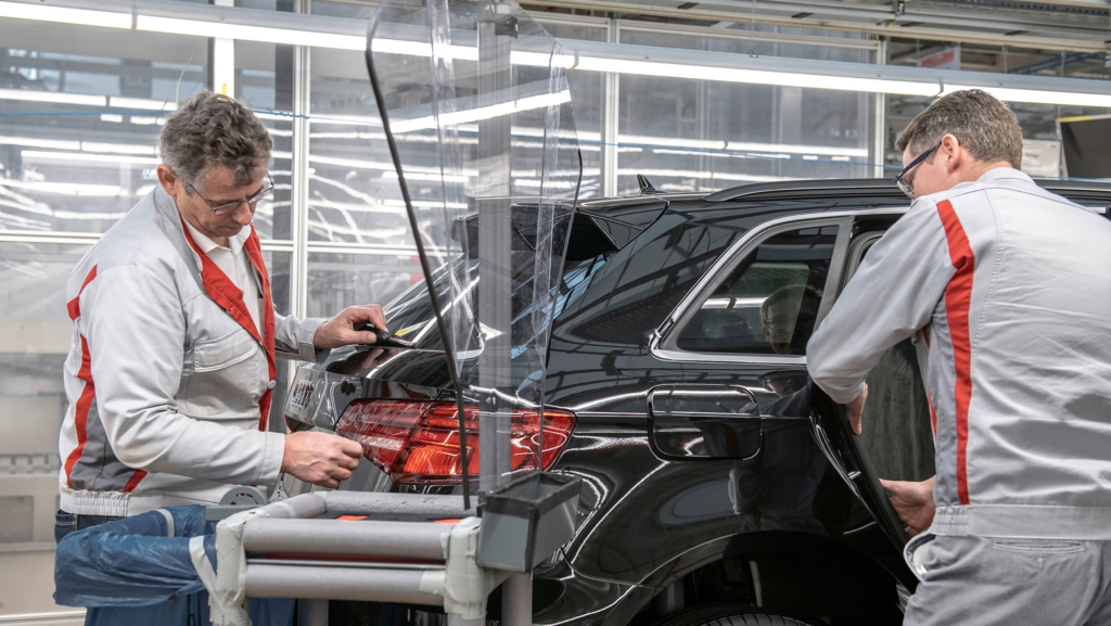 Industria europea alerta sobre riesgos inminentes de los aranceles impuestos por Donald Trump y solicita medidas inmediatas.