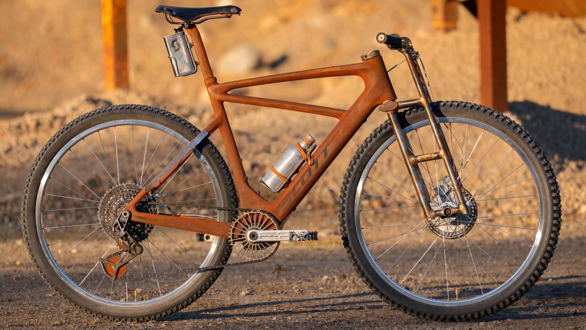 «La impresionante bicicleta eléctrica inspirada en ‘Mad Max’ indiscutiblemente cautiva la atención»