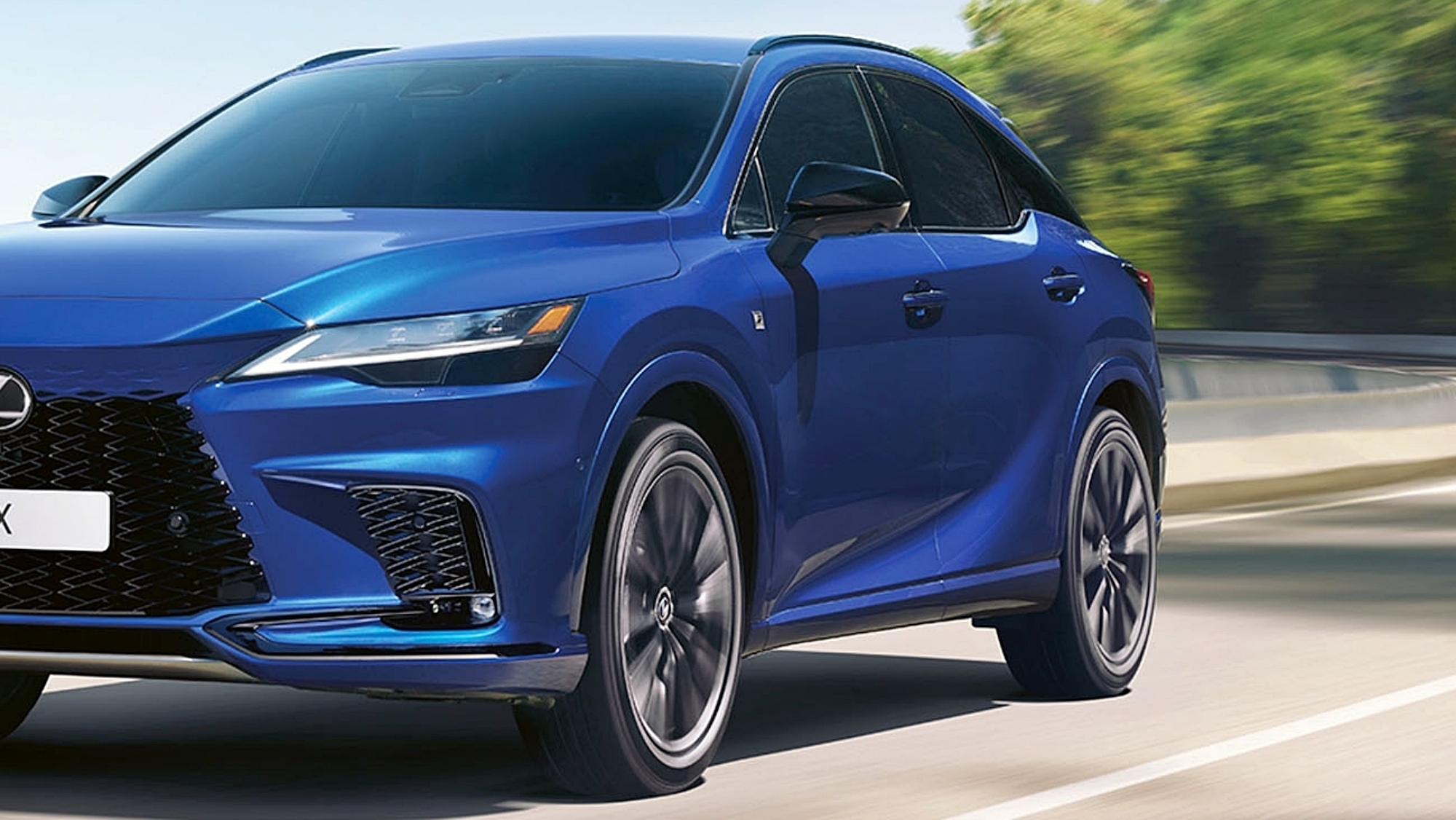 «El SUV híbrido de origen japonés renueva su esencia para el 2025: Toyota sigue desafiando a los gigantes alemanes»