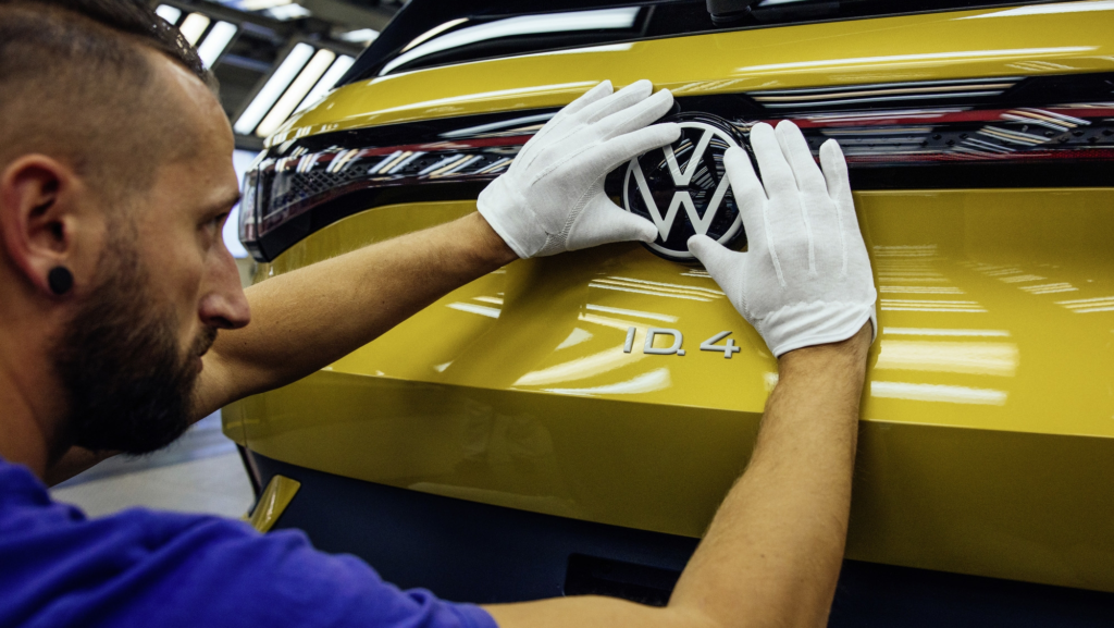 Volkswagen inicia negociaciones para vender sus fábricas en Alemania a fabricantes chinos: ¿El final de una era automotriz?