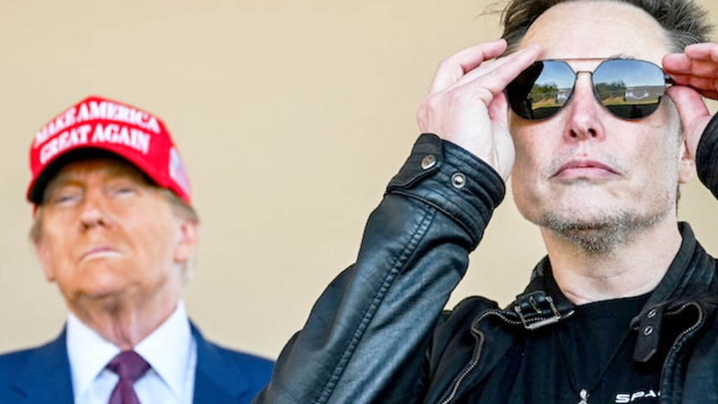 Elon Musk desestima los coches de gasolina: «Son como montar a caballo con un teléfono plegable», a pesar del aprecio de Trump.