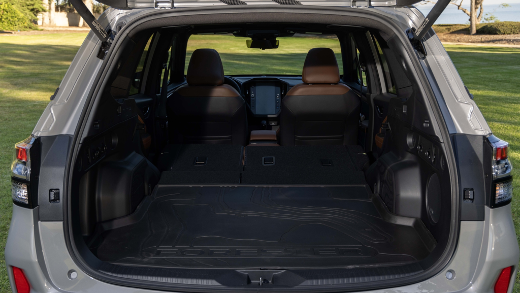 «Nueva generación del SUV híbrido de alto rendimiento desafía a Toyota con su motor duradero y libre de reparaciones, con impresionantes precios en España»
