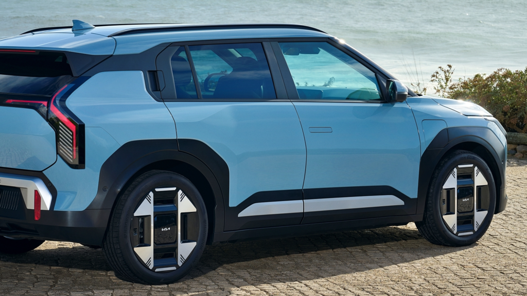 «SUV Eléctrico a Precio Asequible Destaca por Mayor Autonomía Frente a Competidores de Volvo, Peugeot y Smart»