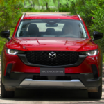 Aunque Mazda logra un récord histórico gracias a sus SUV híbridos, pierde beneficios: sus próximos coches eléctricos serán clave