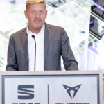 El CEO de SEAT y CUPRA diferencia las dos marcas: "una enfocada a vehículos eléctricos y otra a la combustión"