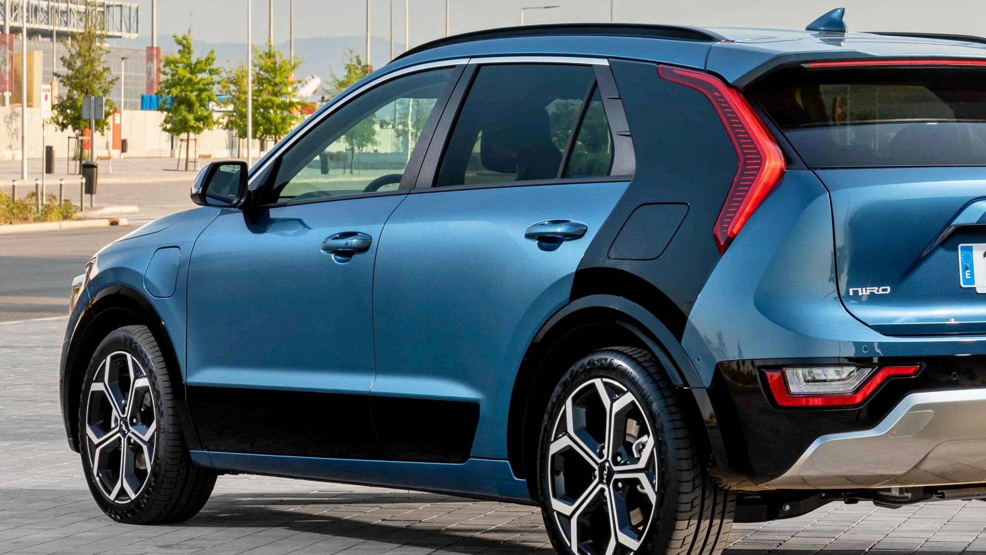 Este SUV híbrido tiene un consumo ridículo, un gran maletero de 451 litros y un precio que deja en evidencia a sus rivales de Honda, Toyota y Renault