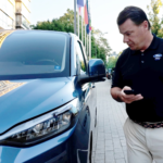 Jim Farley, CEO de Ford, se queja formalmente en EEUU de los aranceles de Donald Trump, y que Elon Musk no critica