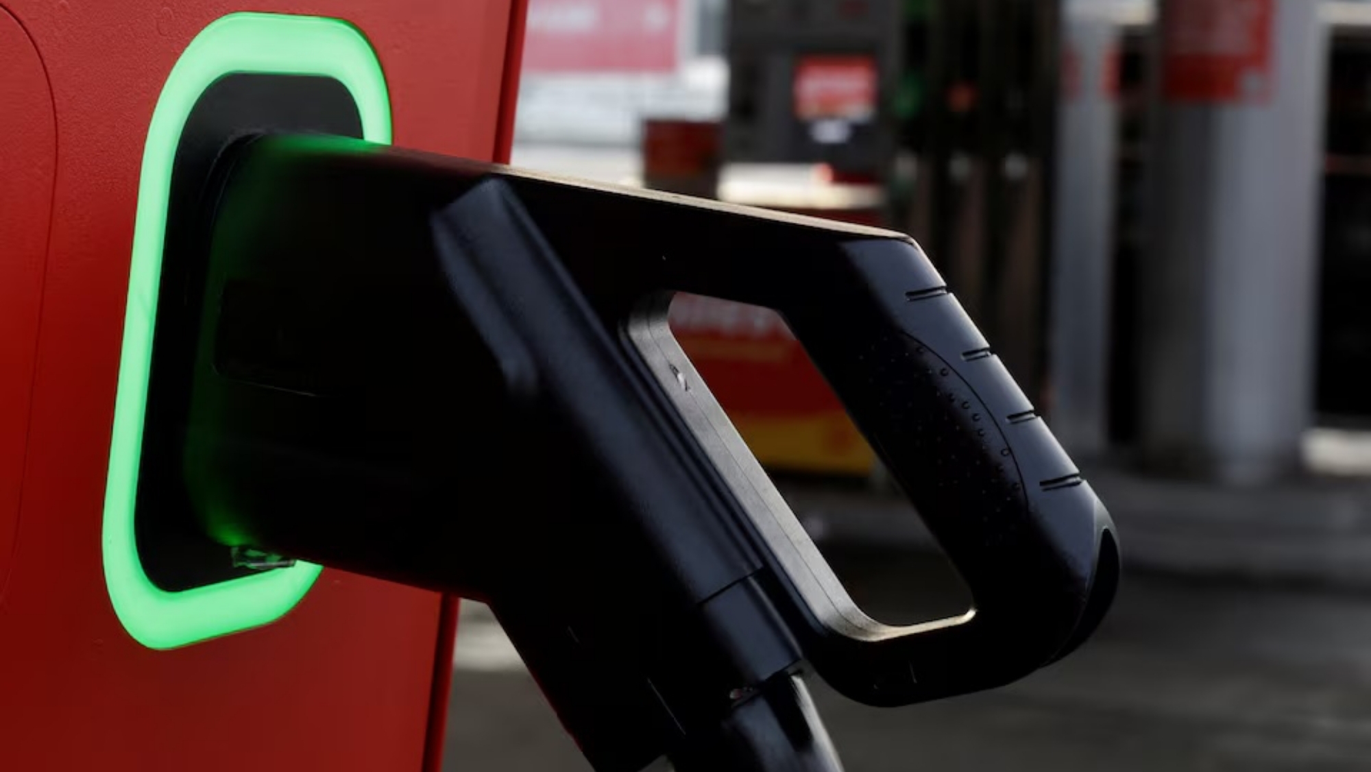 ¿Cuántos coches eléctricos se venderán en 2025? Una empresa especializada responde a la pregunta