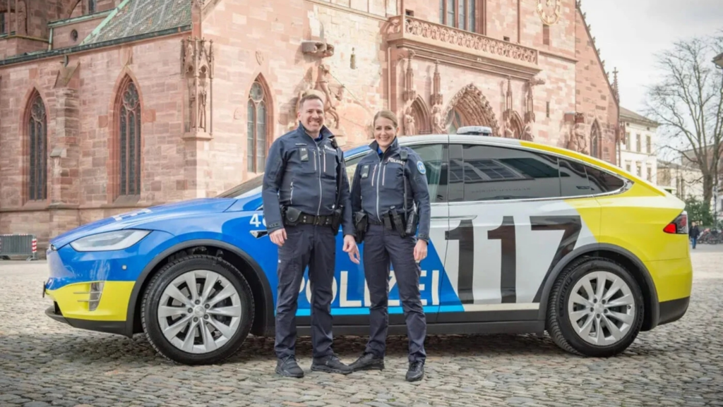Los Tesla Model X de la Policía de Basilea demuestran que duran mucho más de lo esperado
