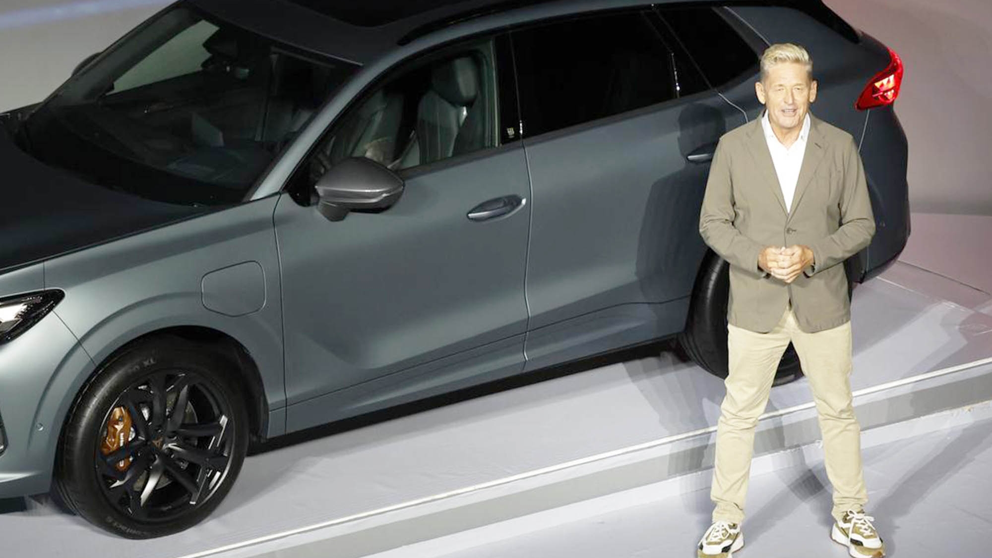 El CEO de CUPRA asegura que se acabará la moda SUV y empezará la era de los coches "lógicos y sensatos"