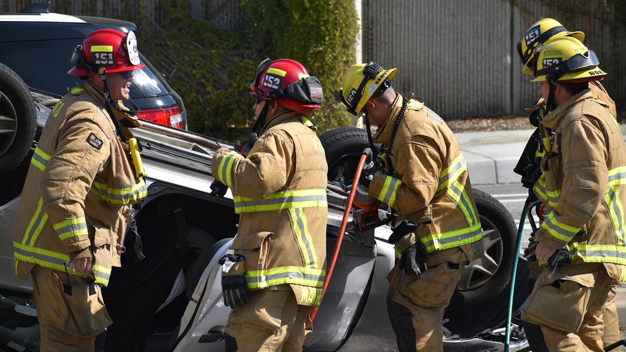 Esta revolucionaria patente liberada por Renault soluciona los polémicos incendios de los coches eléctricos de cualquier fabricante, y los bomberos lo agradecerán