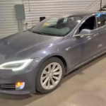 Fue el primer Tesla 'de verdad' y, aunque ahora cuesta sólo 9.000 € y tiene más de 400.000 km, su batería tiene una degradación sorprendente