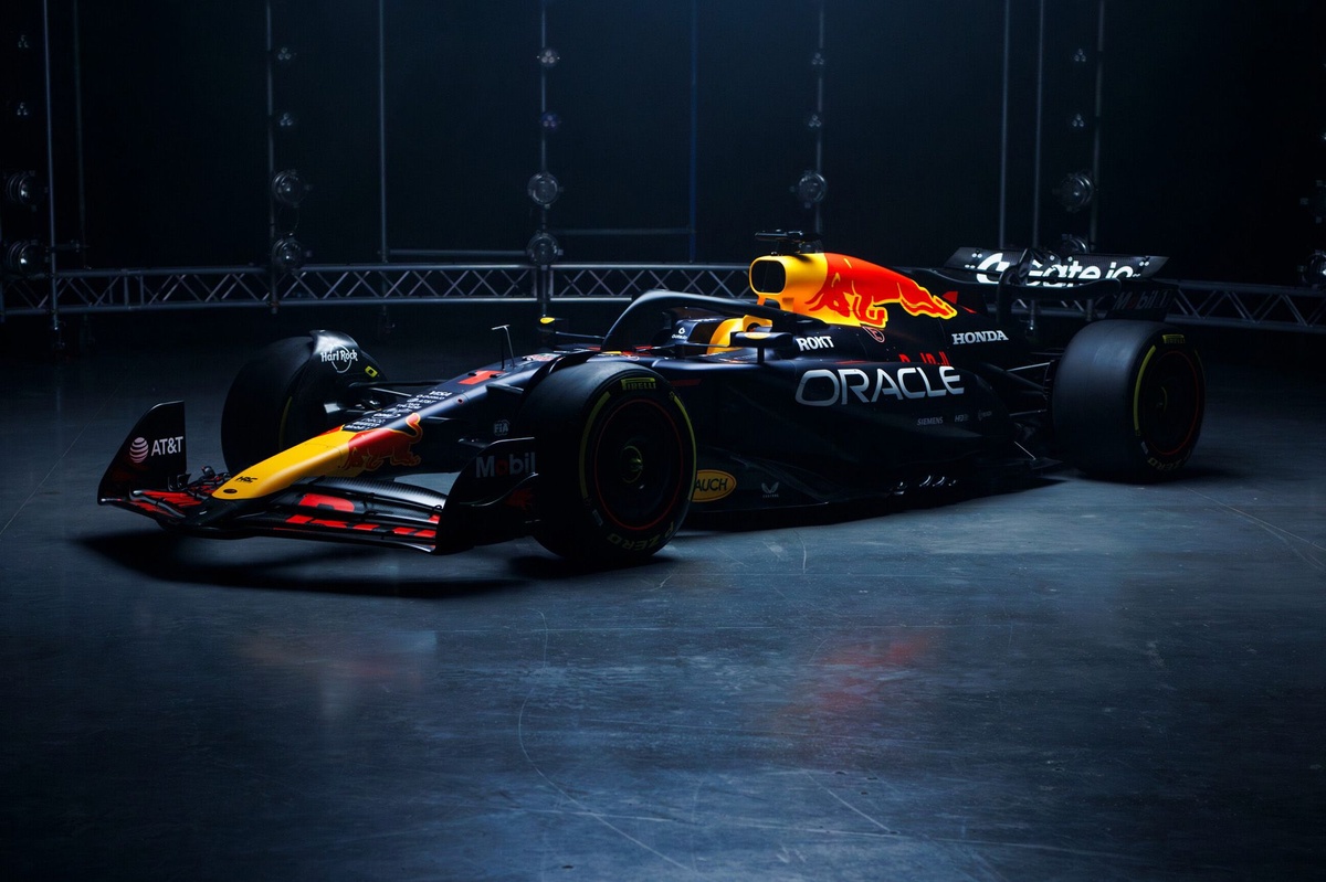 #Deportes: Red Bull presenta el nuevo RB21 de Verstappen para la temporada 2025 #F1