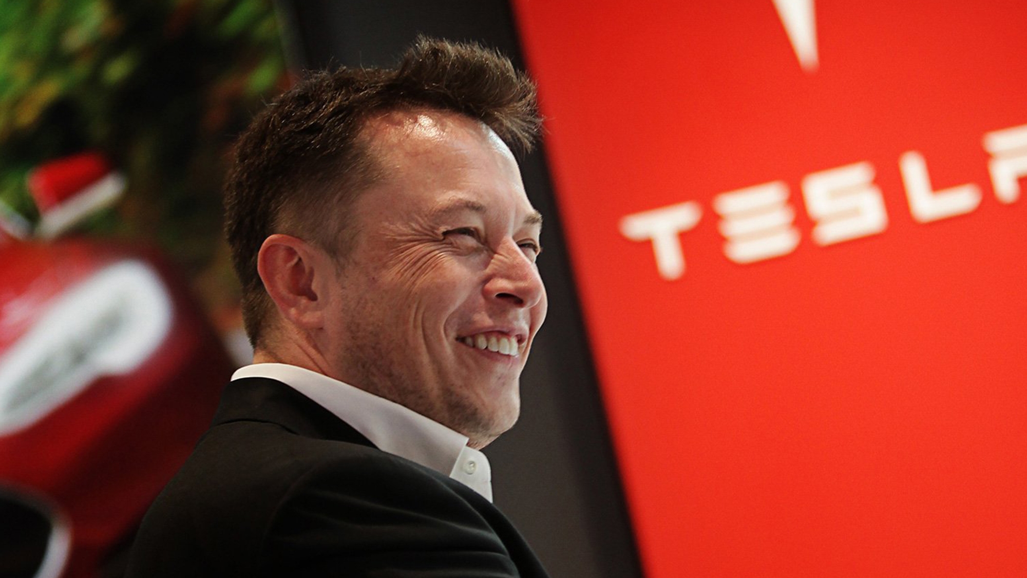 Tesla aprovecha la bancarrota de esta empresa europea para quedarse con sus activos de células de baterías