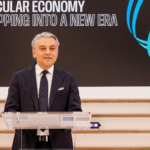 El CEO de Renault sentencia que Europa ha fracasado y que es el momento de pactar con China para salvar a la industria del automóvil
