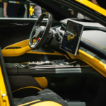 Este coche eléctrico chino, que planta cara al Tesla Model S Plaid, anuncia sus primeras entregas