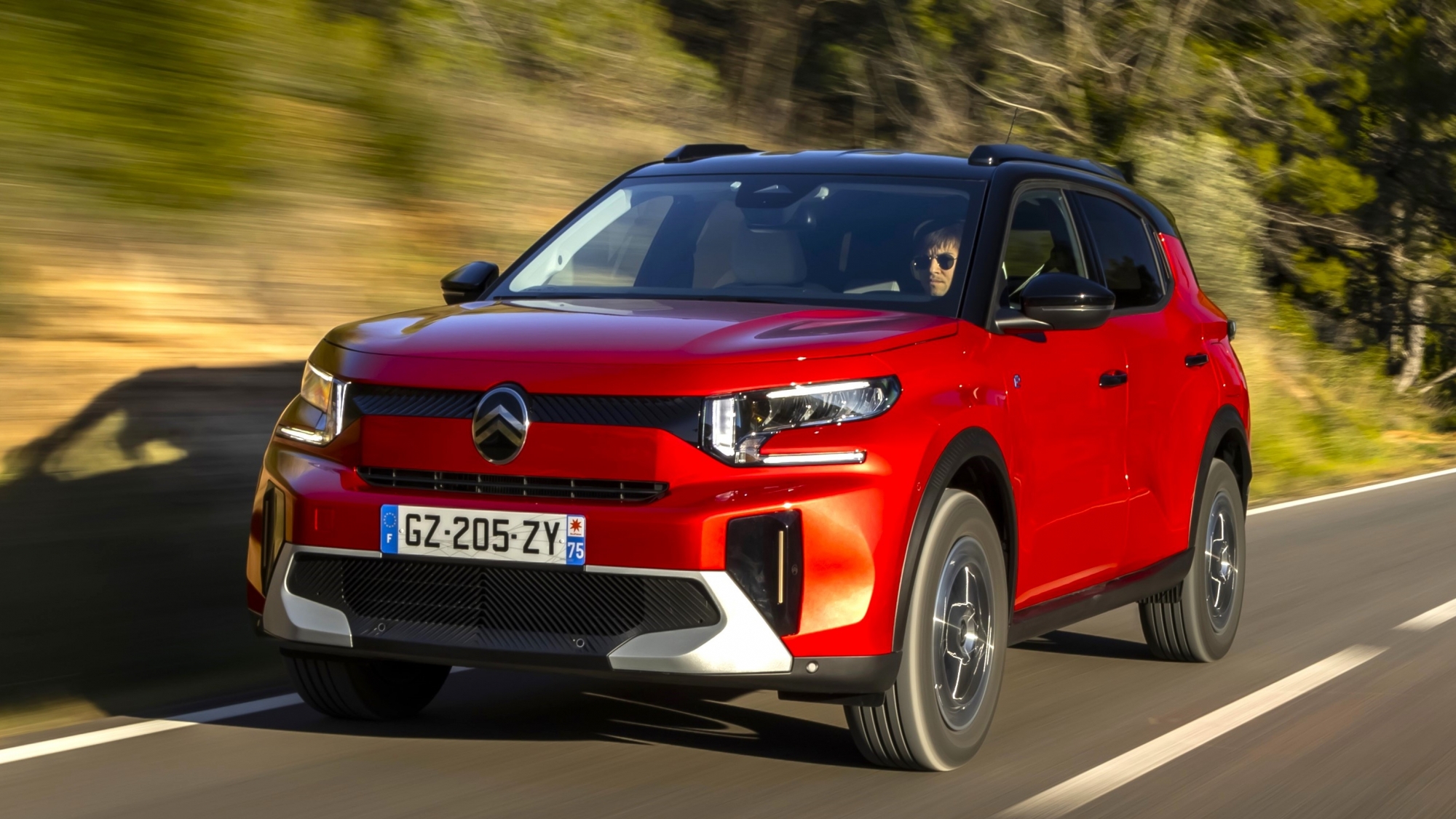 Al volante del Citroën ë-C3 Aircross, un SUV eléctrico racional y práctico que también es barato: desde 18.280 euros