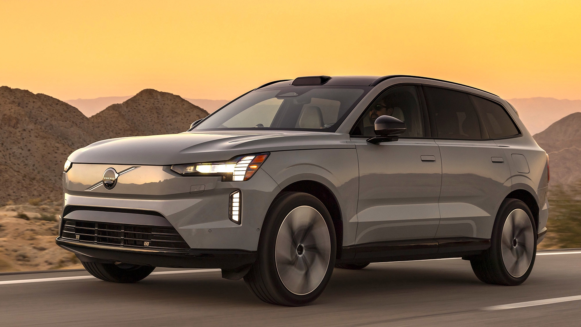 El Volvo EX90 recibirá una mejora clave, que ya incluye el Volvo ES90, para luchar de tú a tú contra SUV eléctricos como el Hyundai Ioniq 9