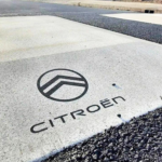 Lo nunca visto: Citroën 'patrocina' unos badenes por 10.000 euros y el motivo es de lo más lógico