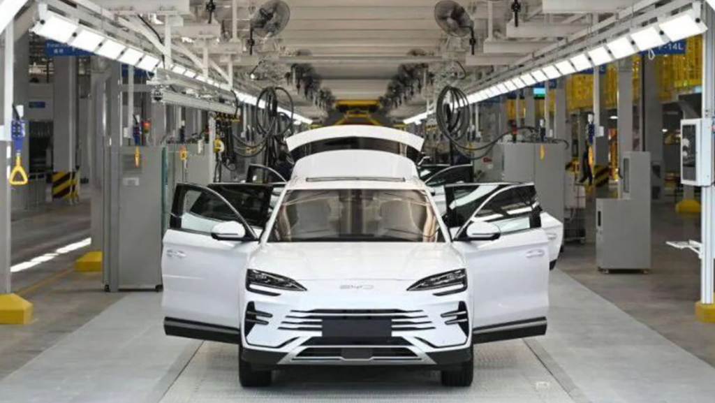 Esta directiva de BYD lo deja claro: "No es fácil, pero tenemos que echar raíces en Europa"