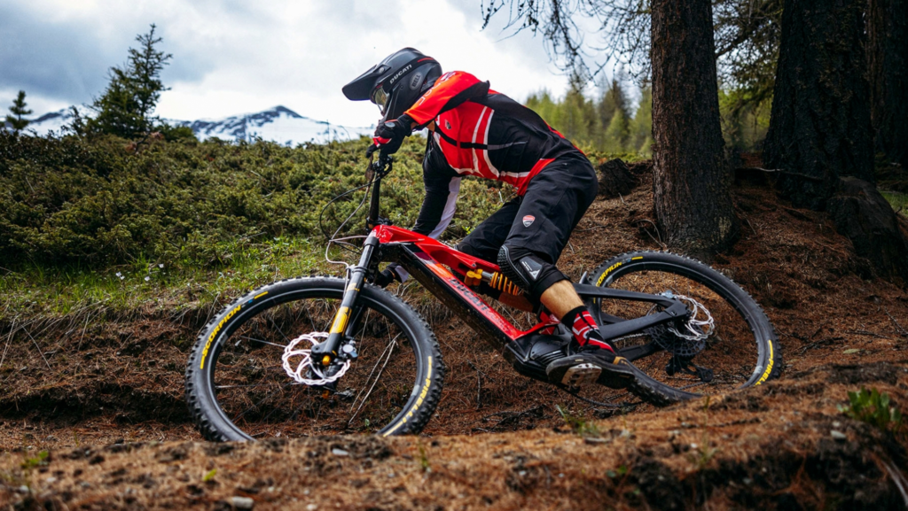 ¿El original mejorado? Así son las bicicletas eléctricas de este fabricante italiano de motos