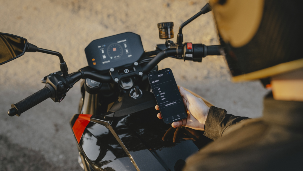 Estos son los cambios para el carné de moto que ha introducido la DGT en España y lo que implica para las de '125'