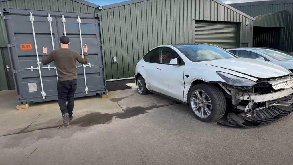 Esta solución da una segunda vida a las baterías de coches eléctricos de Tesla, BYD y otras marcas que no reparan los talleres mecánicos