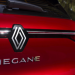 No tiene las ventas del Renault 5 E-Tech y, por eso, Renault rebaja este SUV eléctrico, al que quieren convertir en rival del Tesla Model 3