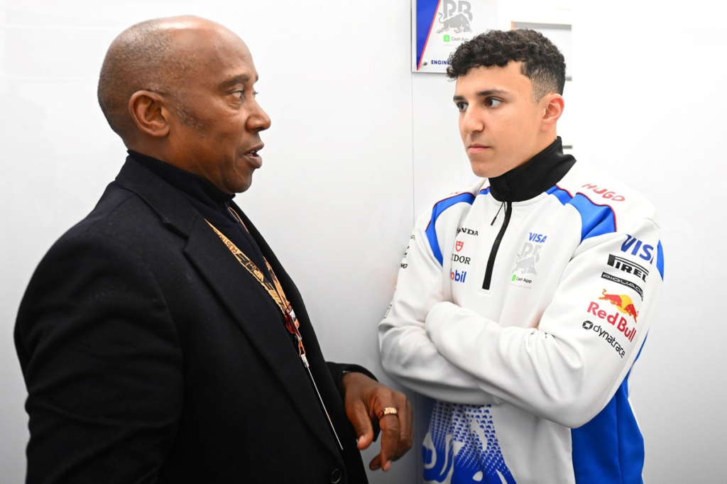 #Deportes: El padre de Hamilton consoló a un “enfadado” Hadjar por su accidente #F1