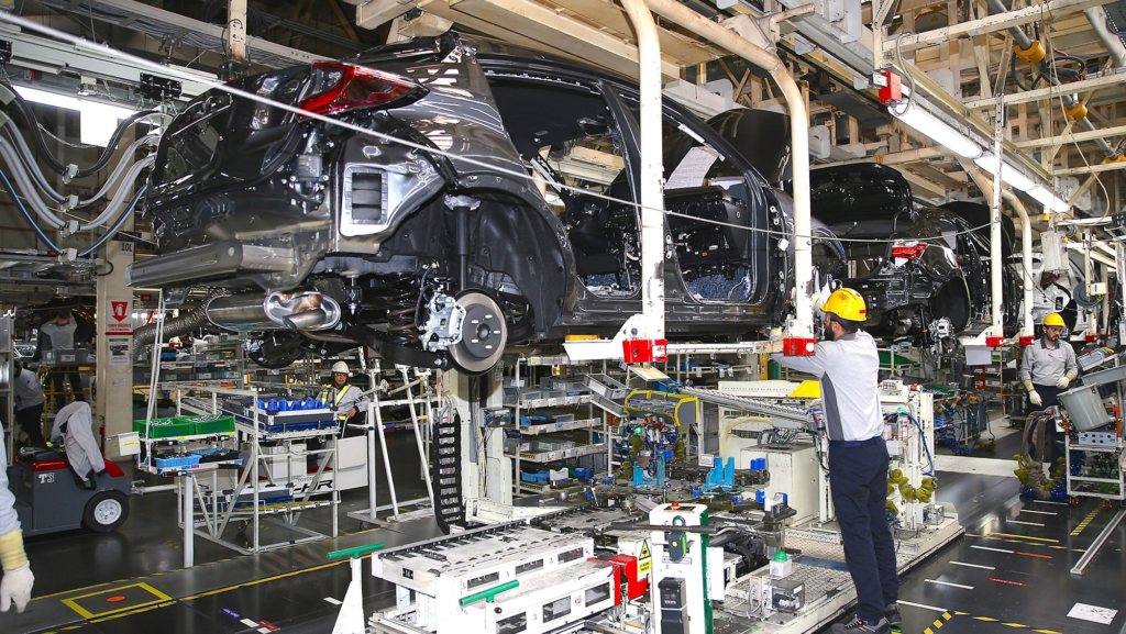 El mejor fabricante de coches híbridos del mundo suministrará baterías a su histórico rival japonés