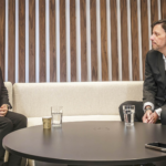 La vicepresidenta de BYD visita España, "un mercado estratégico" para la transición al vehículo eléctrico