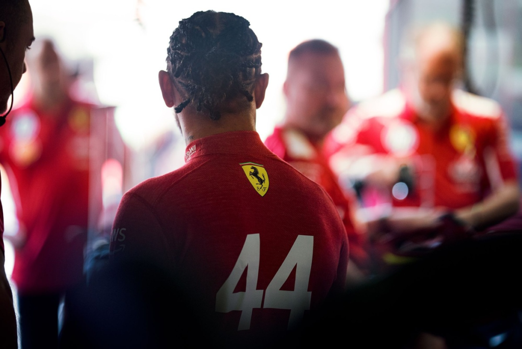 #Deportes: Así fue el debut de Hamilton con Ferrari; su día a día en Australia #F1